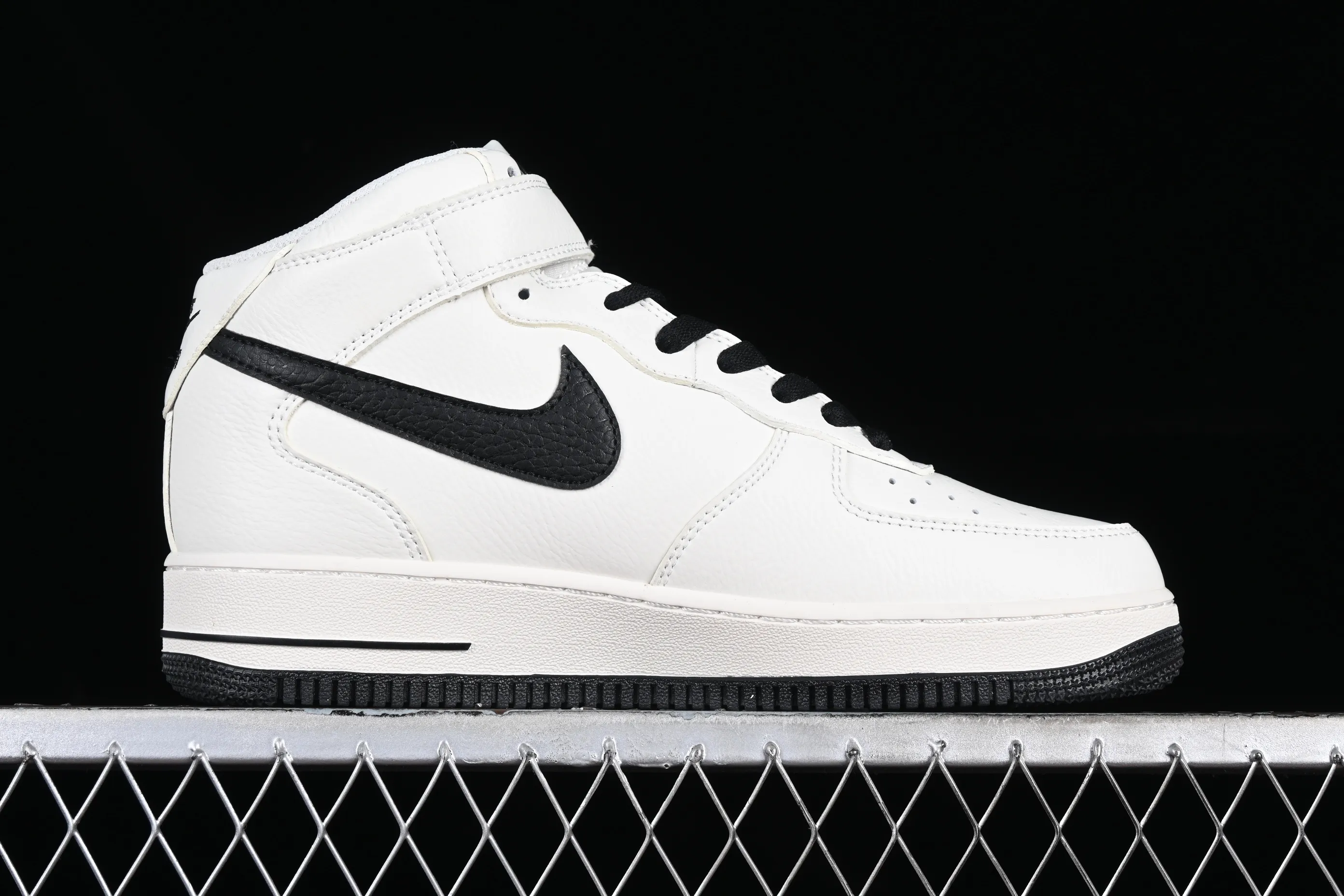 All categories Nk Air Force 1 Air Force series Nk Air Force 1 Mid Air Force mid-top Nk Air Force 1'07 Mid joint model Air Force One Chinese casual sneakers CW2289-111